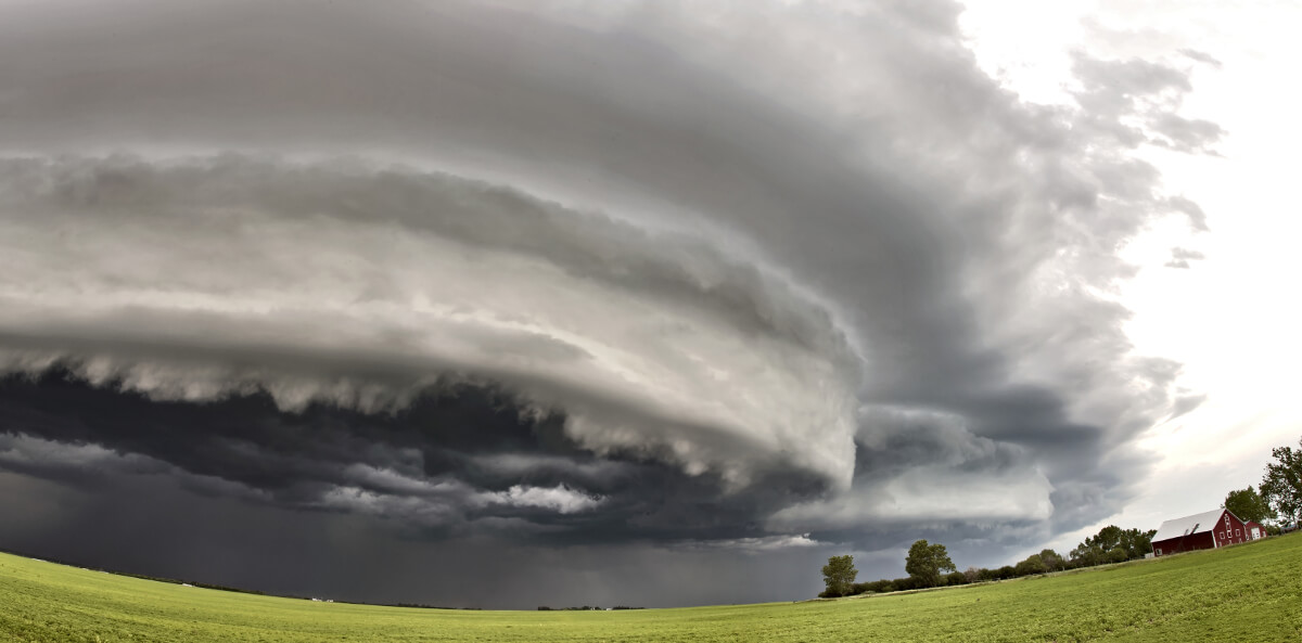 https://premier.shutterstock.com/image/detail-573164197/storm-clouds-saskatchewan-shelf-cloud-ominous-warning
