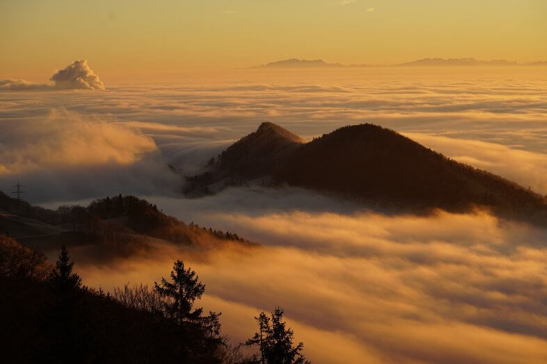 Am Sonntag im Norden zäher Hochnebel