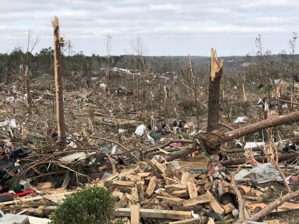 Ef 4 Tornado Verwustet Lee County In Alabama