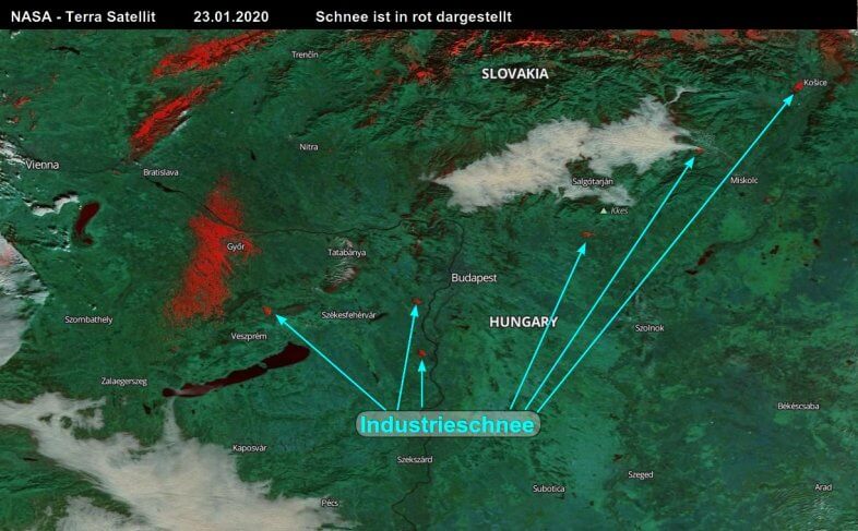 Schnee (rot eingefärbt) über Ungarn und der Slowakei am 23.01.2020 - NASA-Terra Satellit