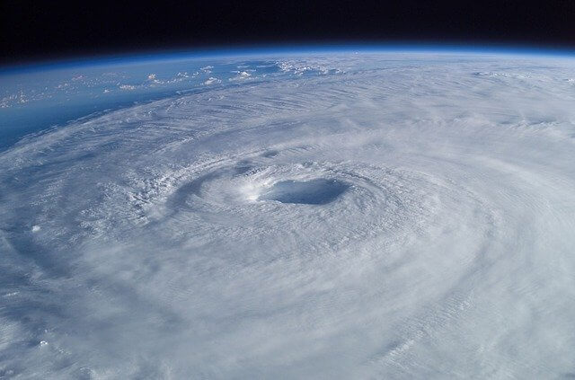 Quelle: https://pixabay.com/photos/tropical-cyclone-hurricane-isabel-63124/