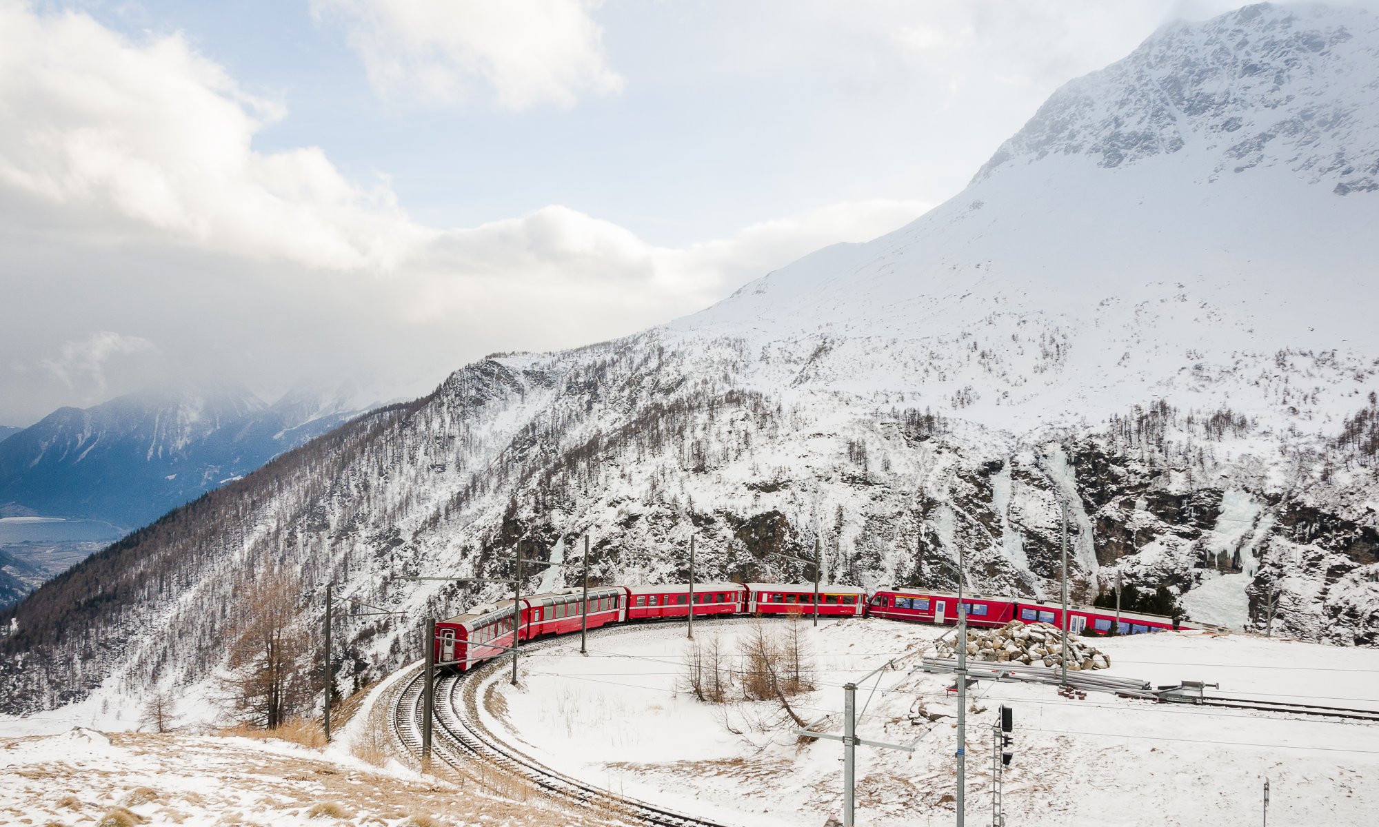 Bernina Express im Winter. Foto: Adobe-Stock