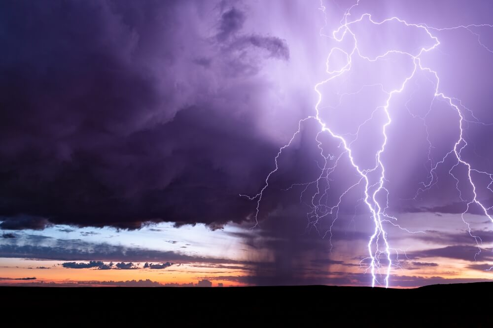 Blitz bei einem Gewitter. © AdobeStock