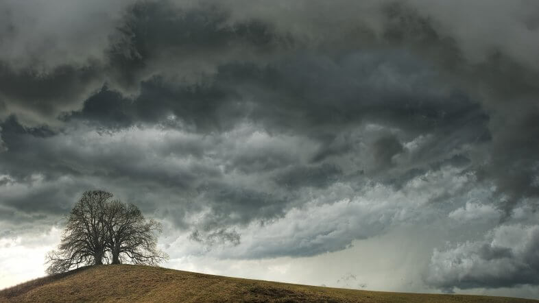 Am Sonntag Schauer und Gewitter