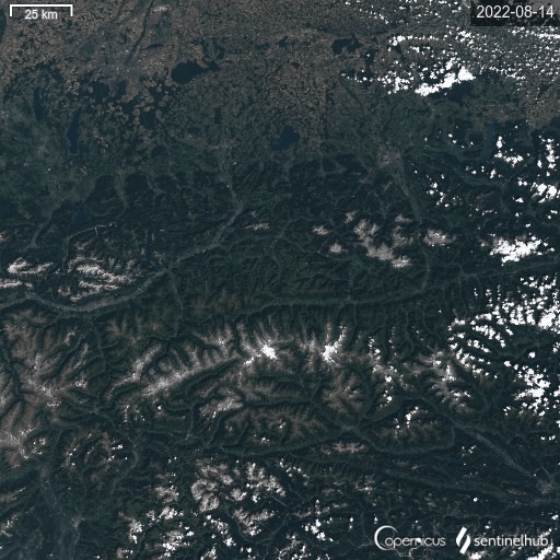 Vergleich vom Satellit zwischen August und Oktober: Schnee im Hochgebirge und Herbstfärbung in mittleren Lagen sind gut erkennbar - ESA Sentinel 2 / EO Browser