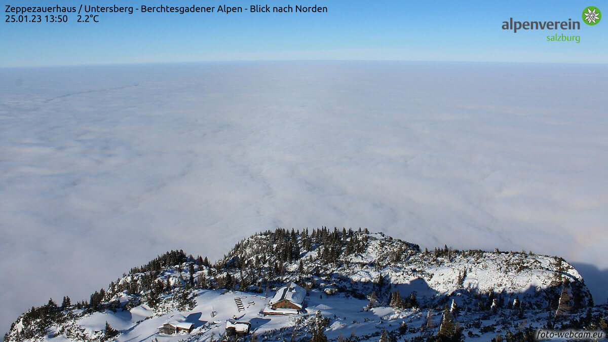 Nebelmeer über dem Flachgau vom Untersberg aufgenommen (Archivbild 25.01.2023) - https://www.foto-webcam.eu/webcam/zeppezauerhaus/2023/01/25/1350