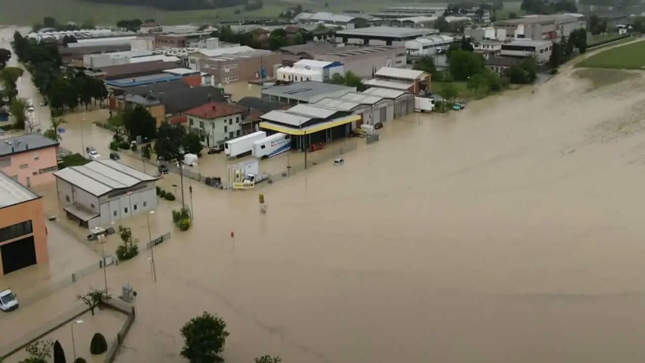 Überschwemmung in Norditalien © https://twitter.com/CClimatici/status/1659176049781923840/photo/1