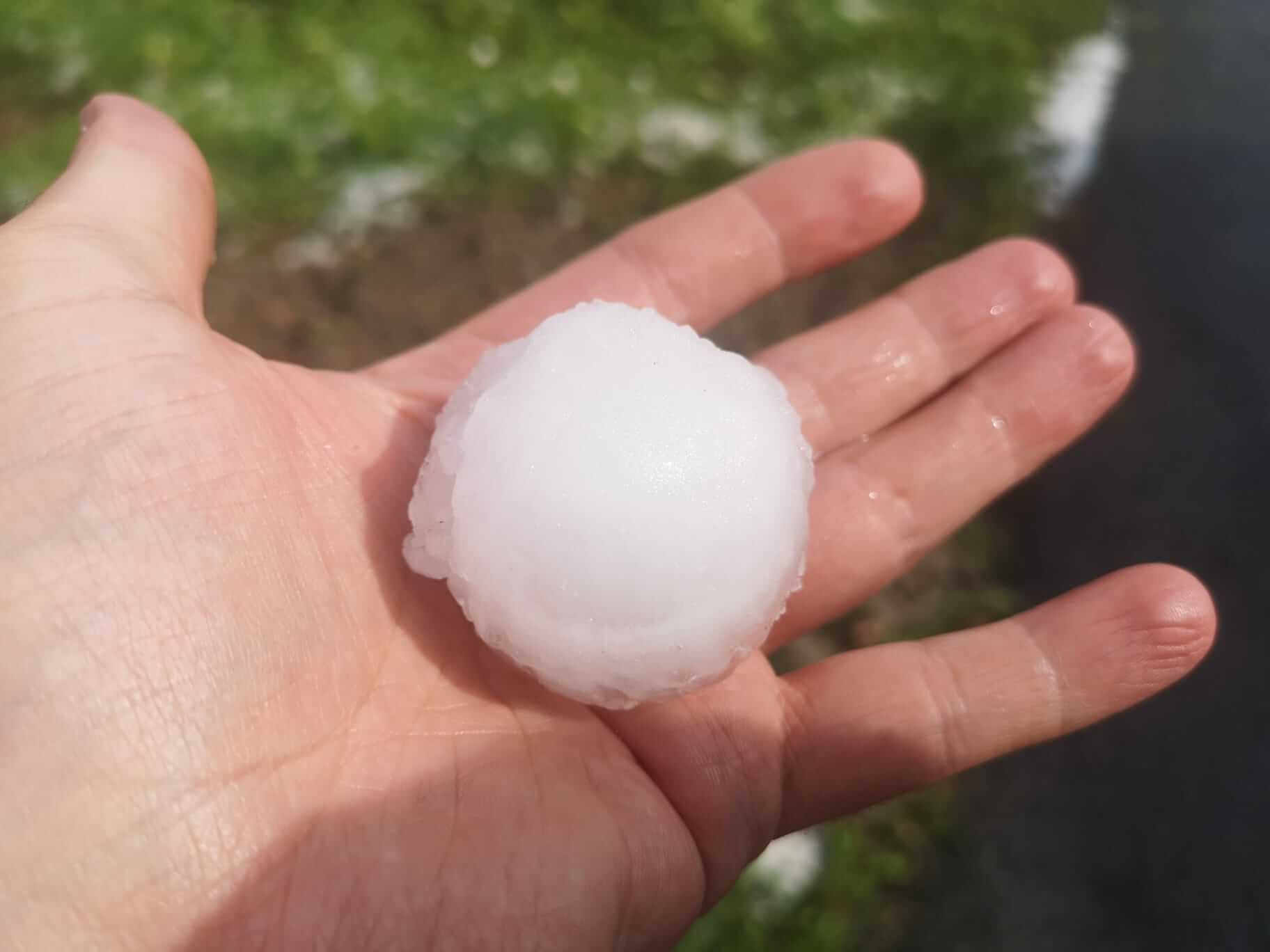 Hagel am 7.6.24 bei Gleinstätten. © Storm Science Austria