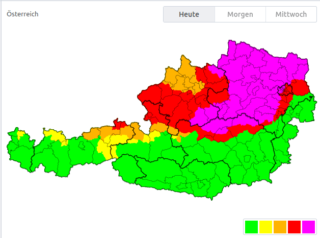 Warnkarte mit den letzten Warnungen am 16.9. - 21:00 Uhr. In der Nacht laufen die Regenwarnungen allmählich aus, die Lage beruhigt sich aus meteorologischer Sicht.