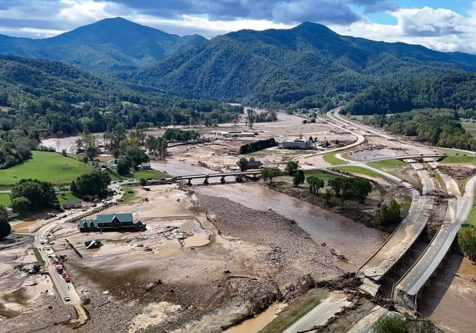 Die Auswirkungen vom Hochwasser in Erwin (Tennessee) in den Appalachen. Bild: VA State Police.