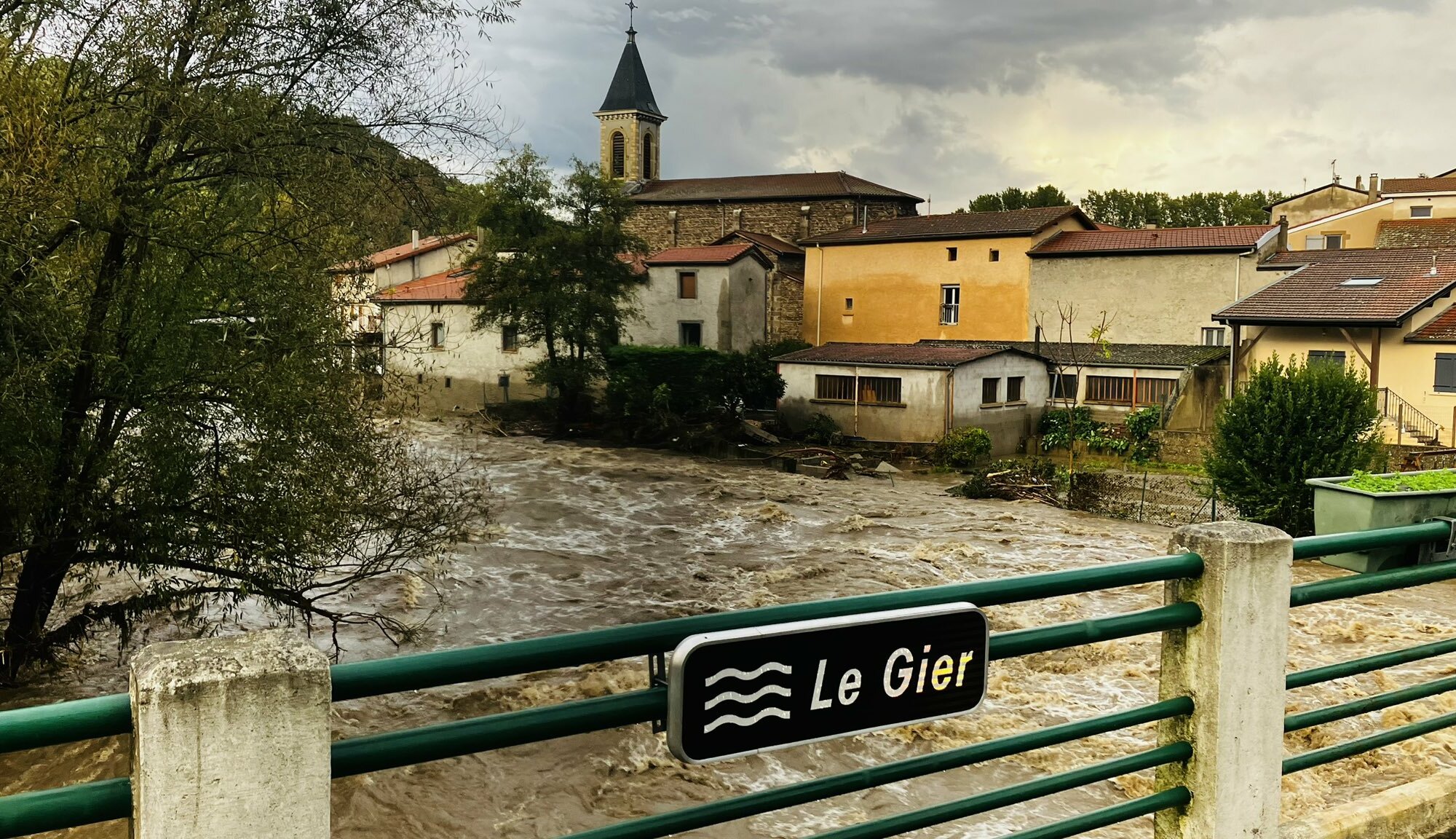 Hochwasser in Frankreich am 17. Oktober 2024 - Quelle: https://x.com/FredericBadard