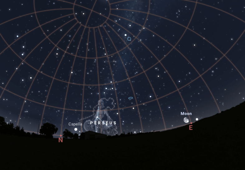 Nachthimmel in der Nacht von 12. auf 13. August 2025 kurz nach Sonnenuntergang bei besten Beobachtungsbedingungen. Die Perseiden scheinen dann aus Nordosten zu kommen - https://stellarium-web.org/