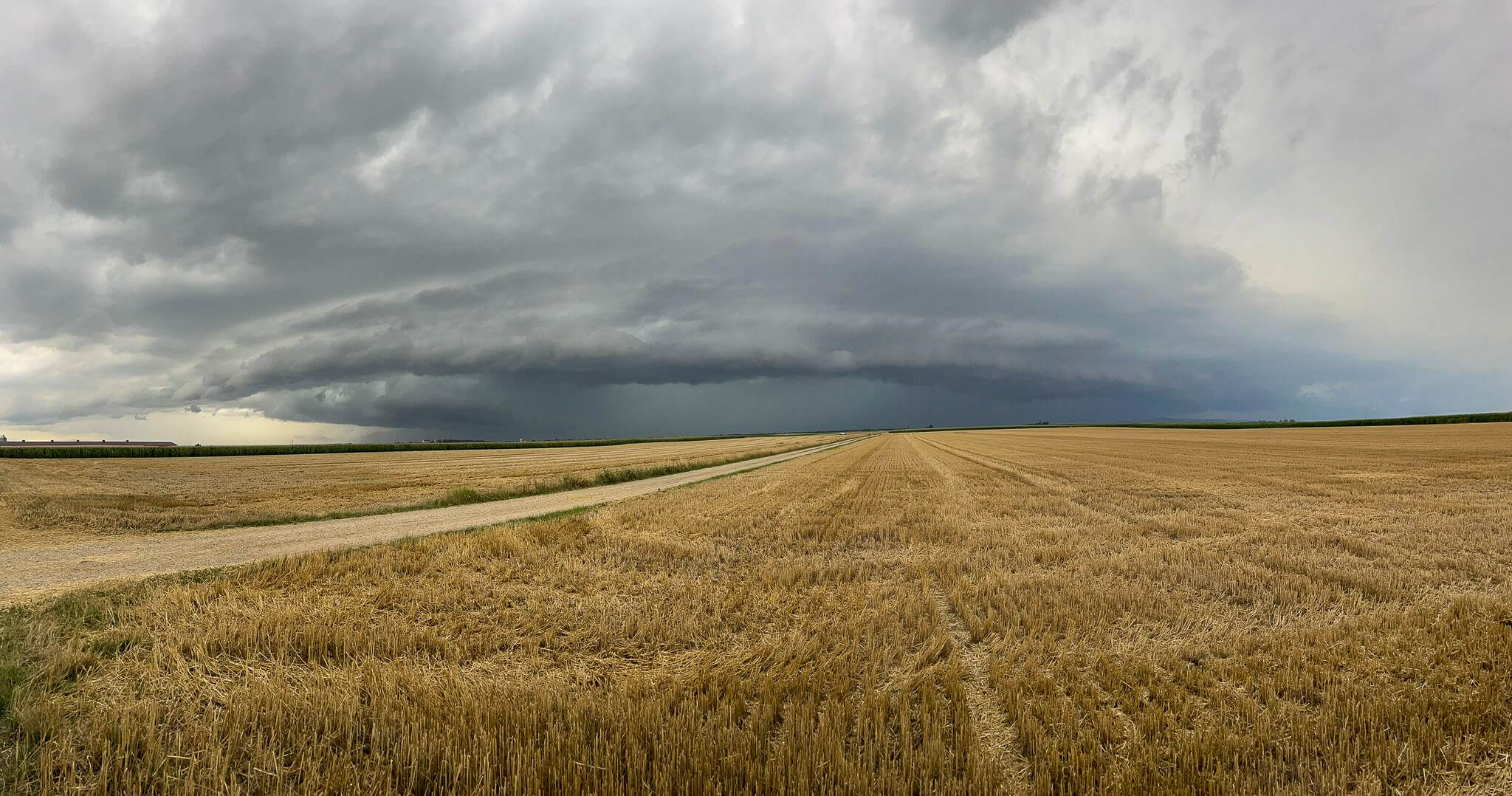 Kräftiges Gewitter am vergangenen 24. Juli 2025 bei Stockerau (NÖ) - Storm Science Austria @StormAustria