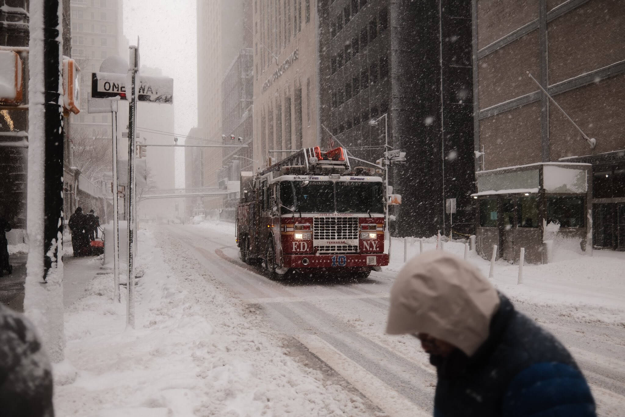 Extremer Schneefall in New York City; Quelle: @mikesjak auf x.com