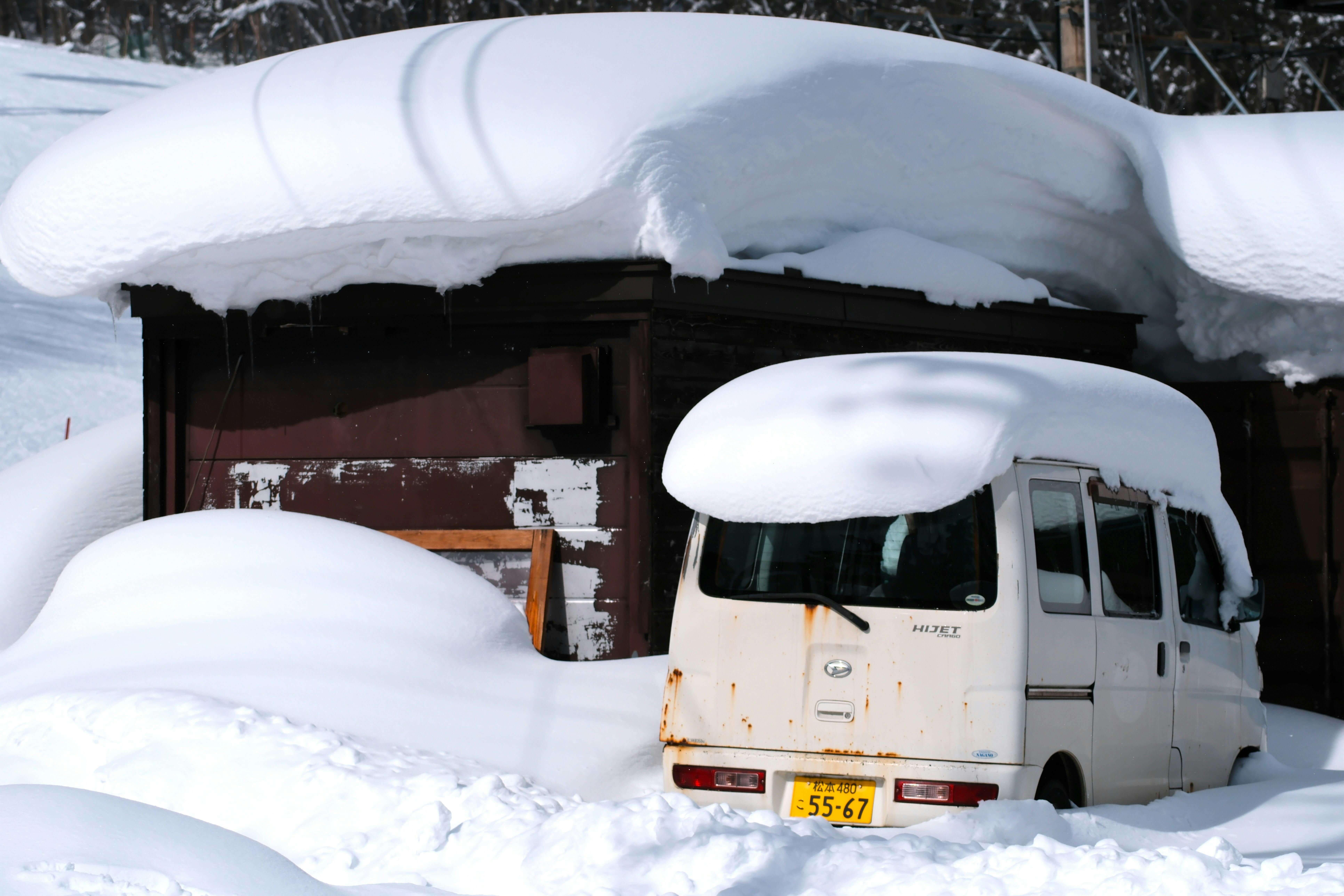 Extremwinter in Japan: Aktuelle Schneelage und meteorologische Hintergründe