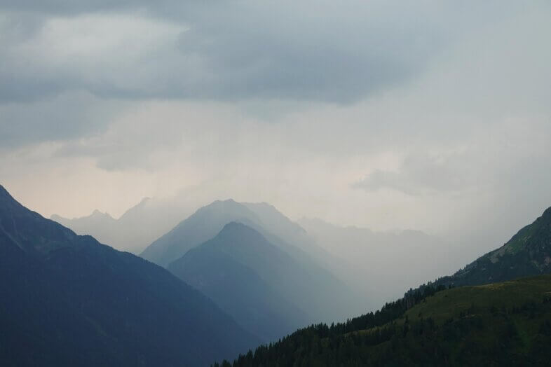 Am Mittwoch verbreitet Gewitter mit Unwetterpotenzial