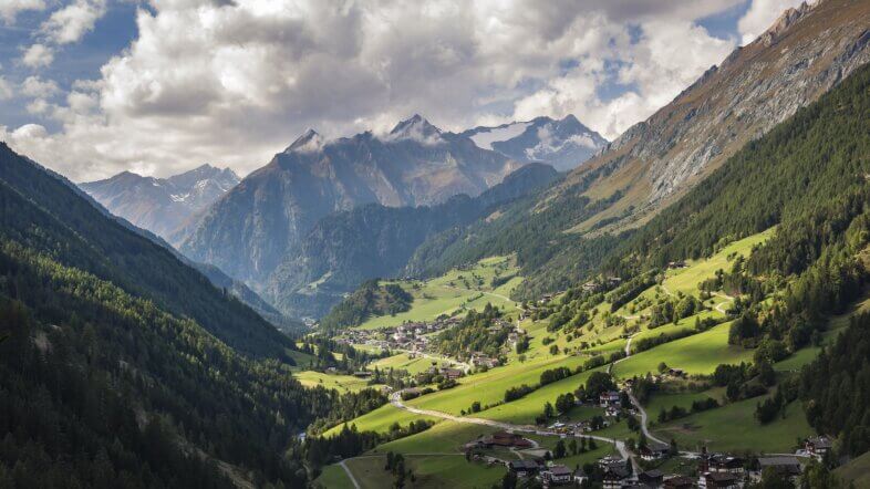 Am Donnerstag abseits des Berglands oft freundlich