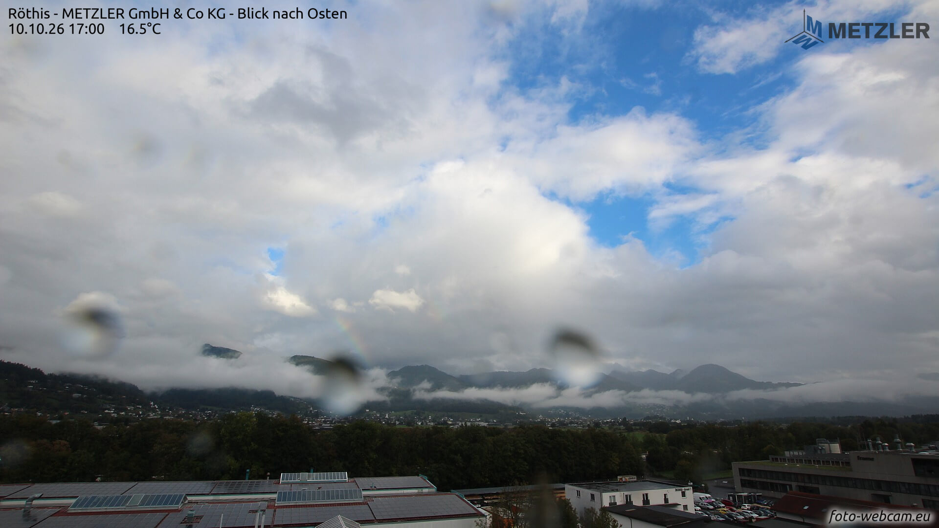 Schauer im Herbst Röthis © foto-webcam.eu
